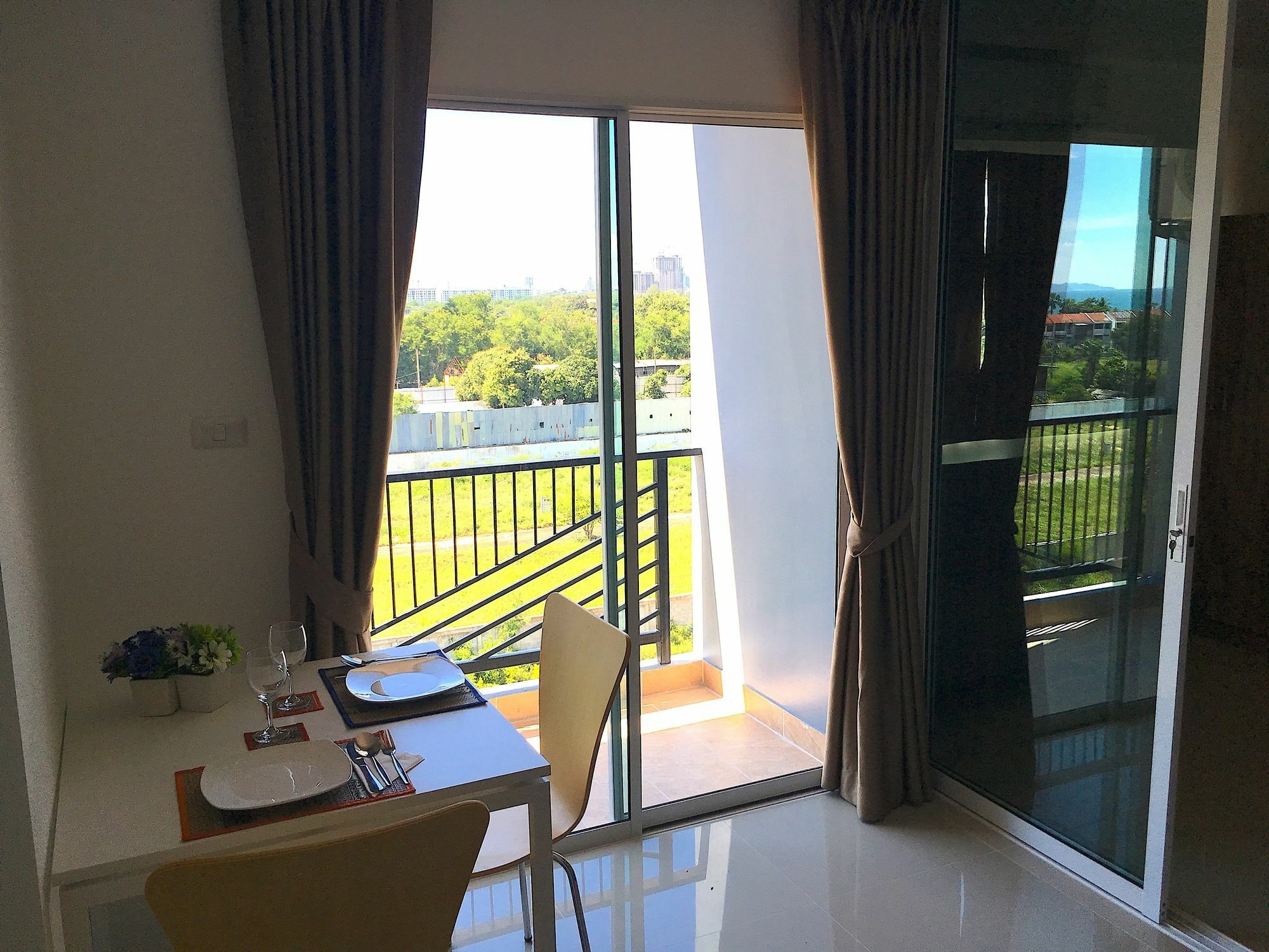 Breezy House Lejlighed Jomtien Beach Eksteriør billede